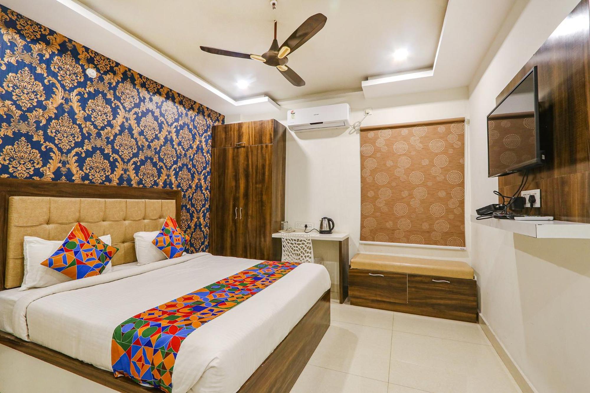 Fabhotel The Sunrise Inn - Nr Gayatri Vidya Parishad College Of Engineering فيساخاباتنام المظهر الخارجي الصورة