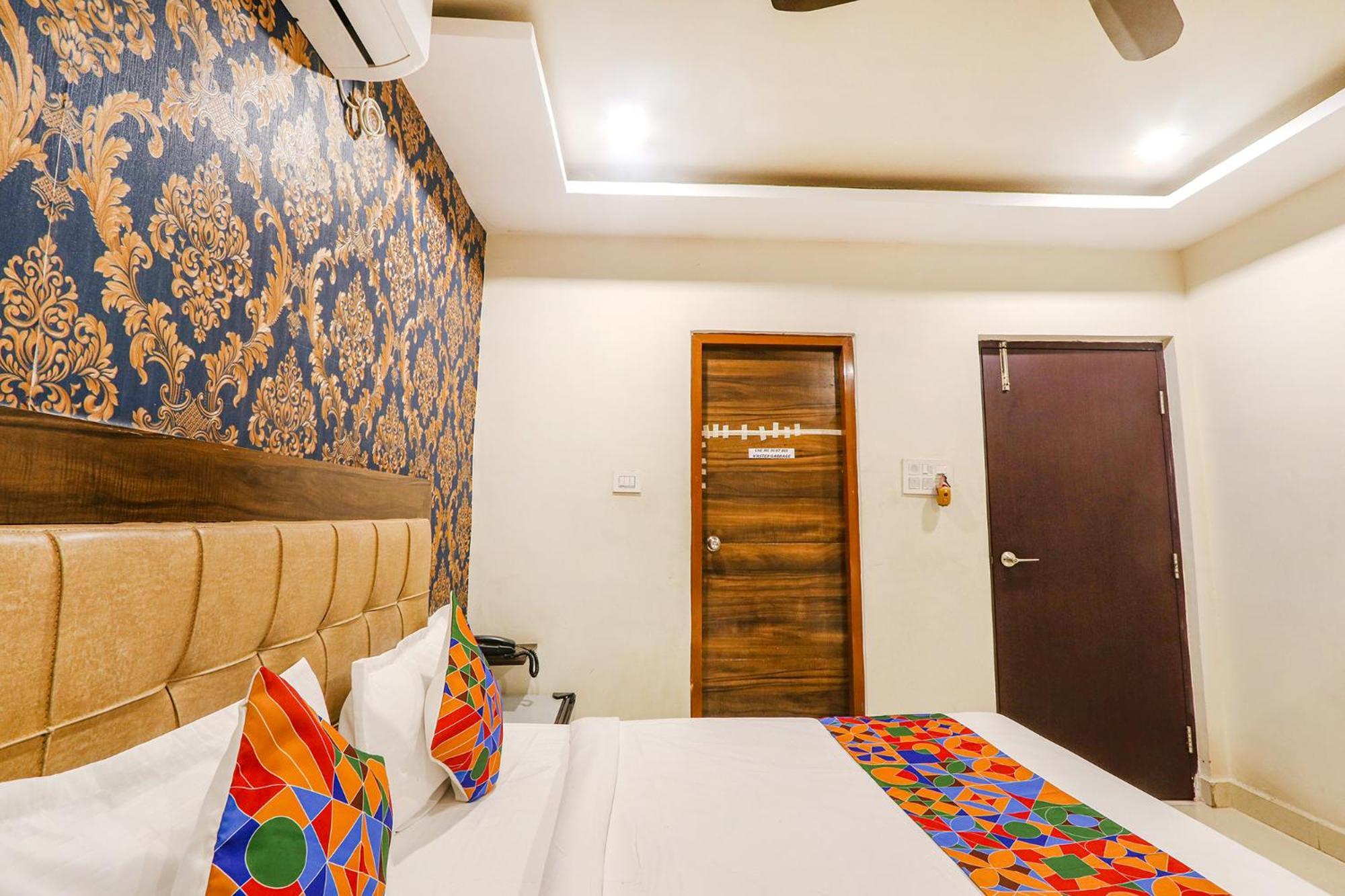 Fabhotel The Sunrise Inn - Nr Gayatri Vidya Parishad College Of Engineering فيساخاباتنام المظهر الخارجي الصورة