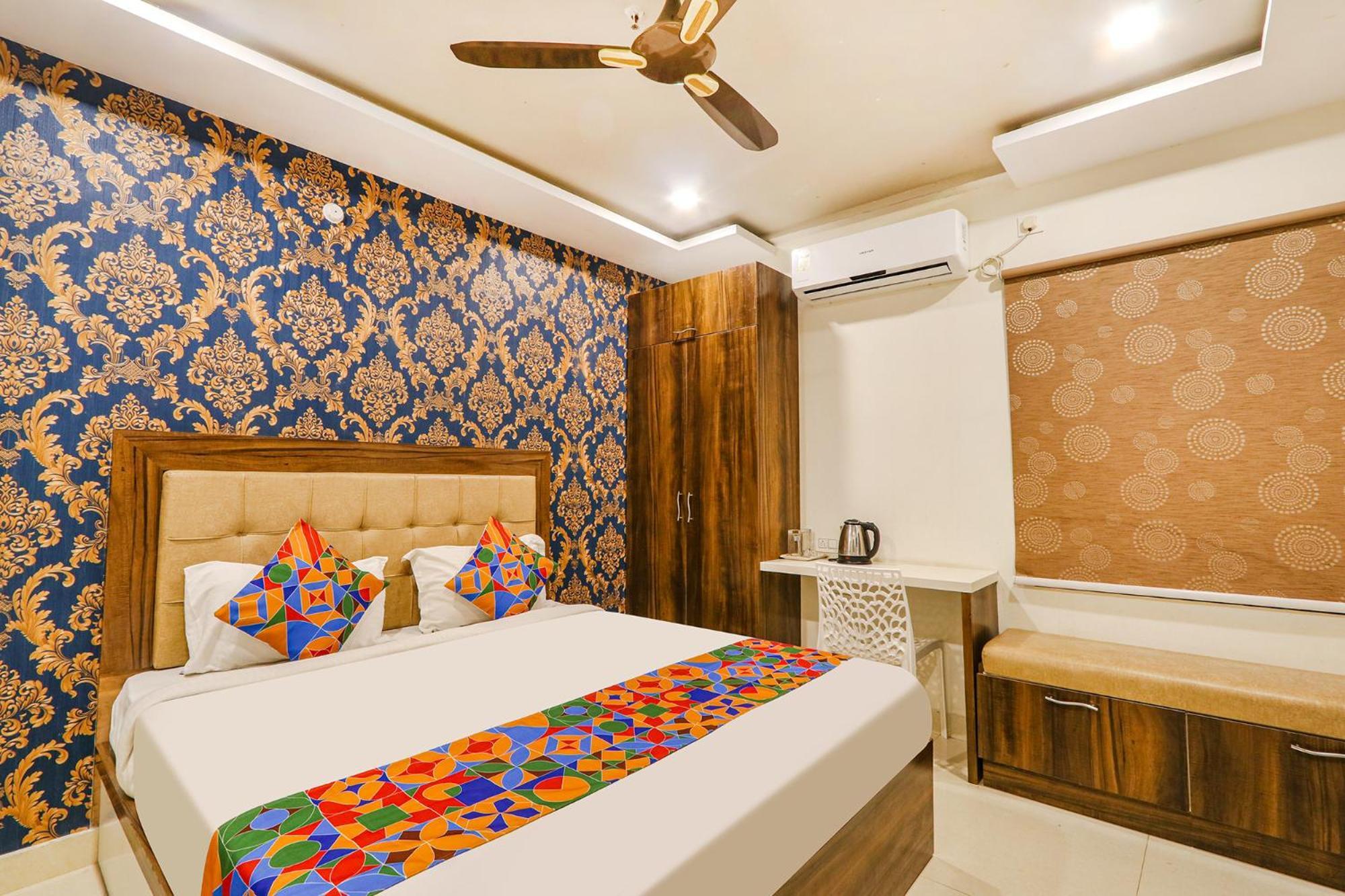Fabhotel The Sunrise Inn - Nr Gayatri Vidya Parishad College Of Engineering فيساخاباتنام المظهر الخارجي الصورة